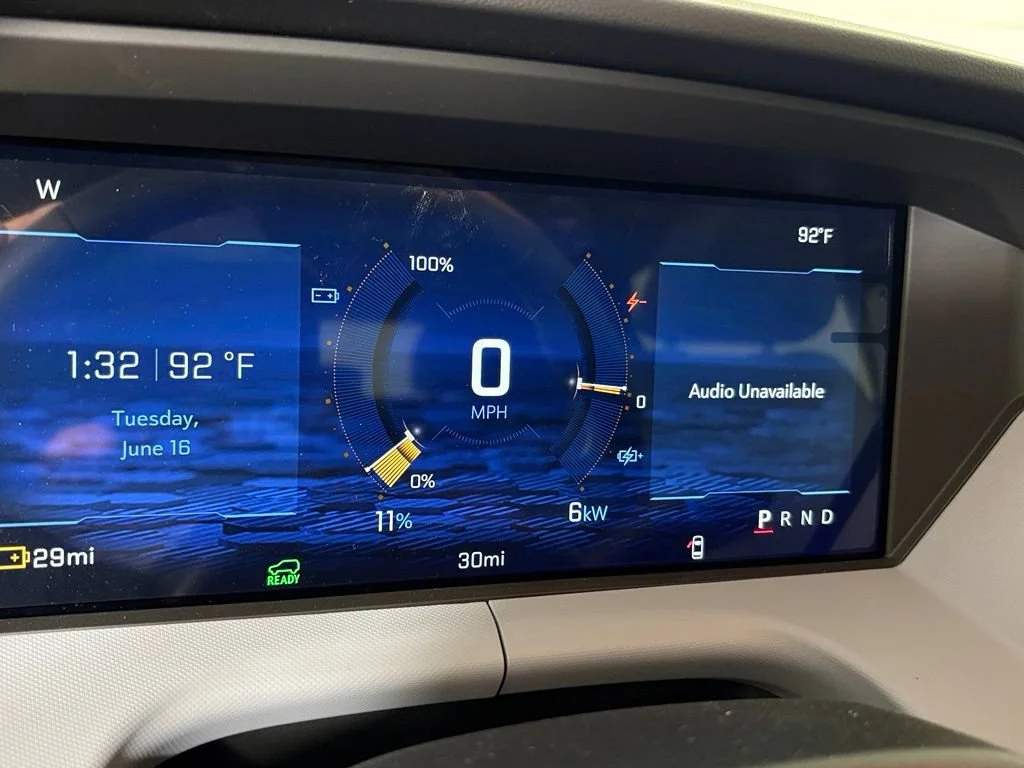 New 2027 Sterling Grey Metallic Chevrolet LT image 26