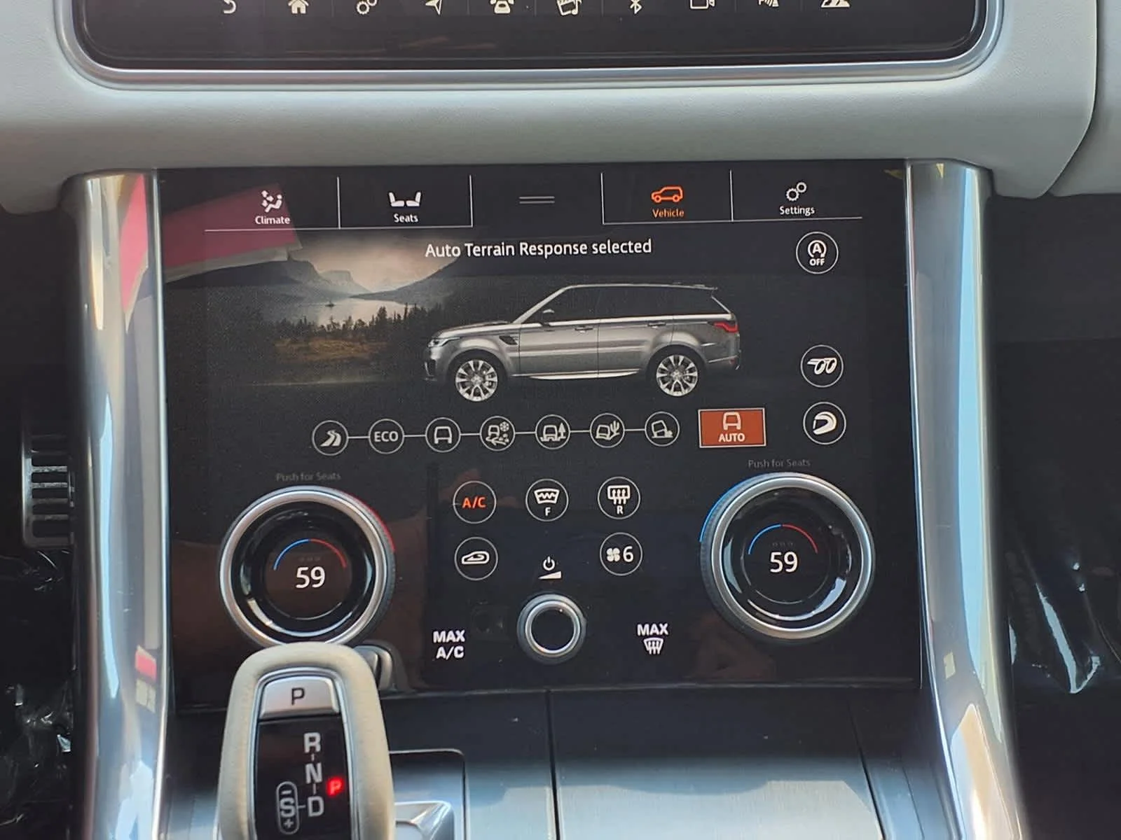 Used 2022 Fuji White Land Rover SVR image 17