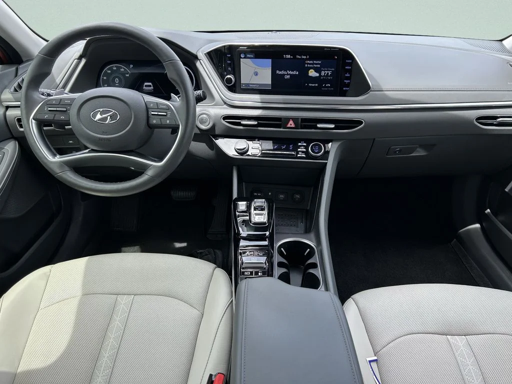 Used 2020 Red Hyundai Limited image 17