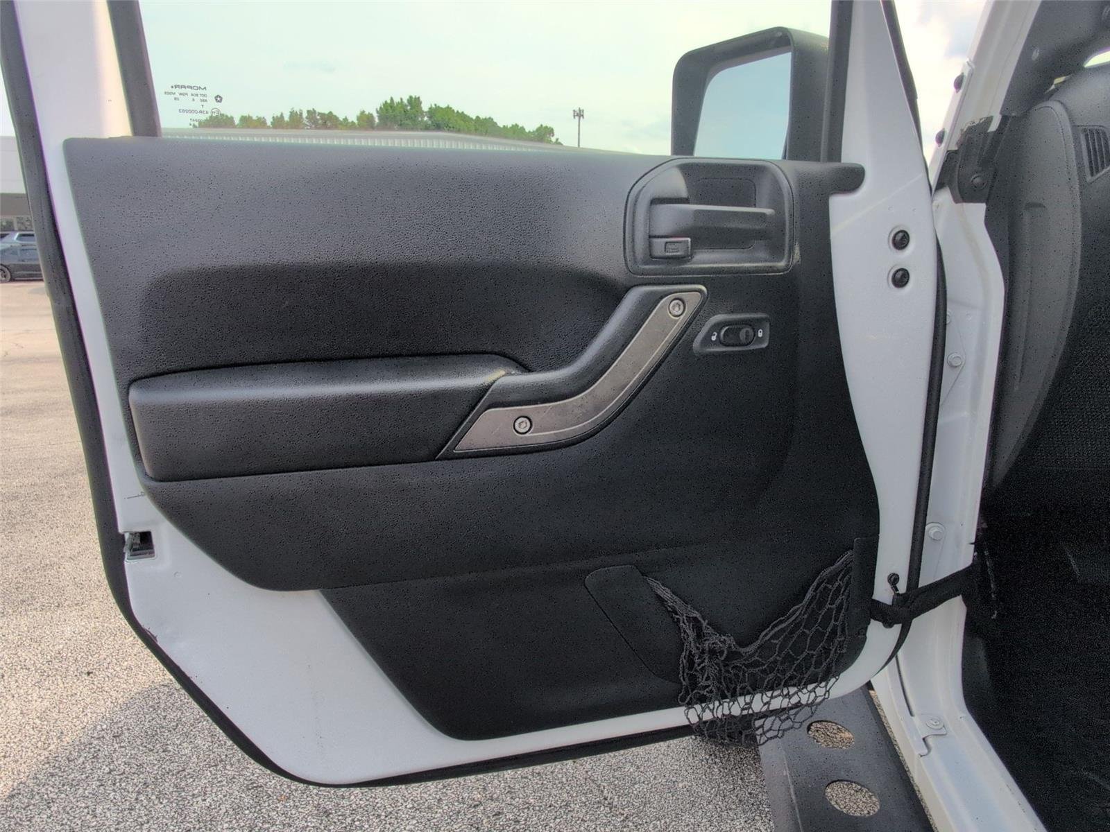 Used 2016 Bright White Clearcoat Jeep Sport image 11