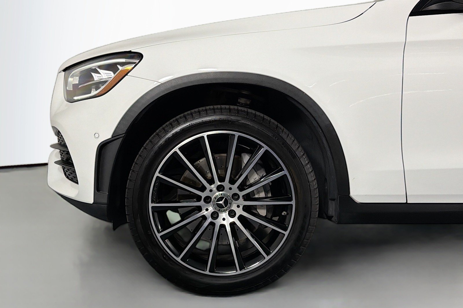 Used 2020 Polar White Mercedes-Benz GLC 300 image 10