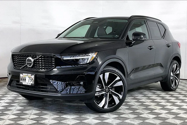 2023 Volvo XC40 Ultimate