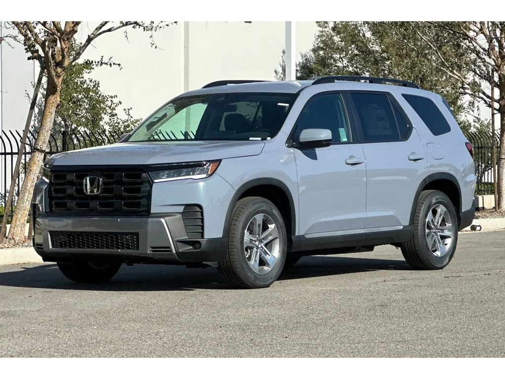 New 2026 Sonic Gray Pearl Honda EX-L image 9