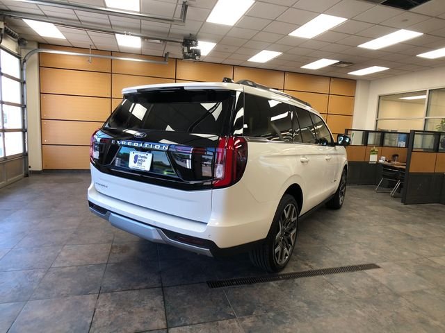 New 2026 Star White Metallic Tri-Coat Ford Platinum® image 7