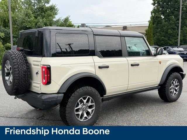 Used 2025 Beige Ford Badlands image 5