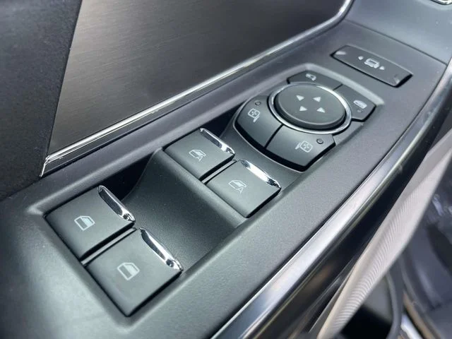 New 2026 Black Ford Platinum image 18