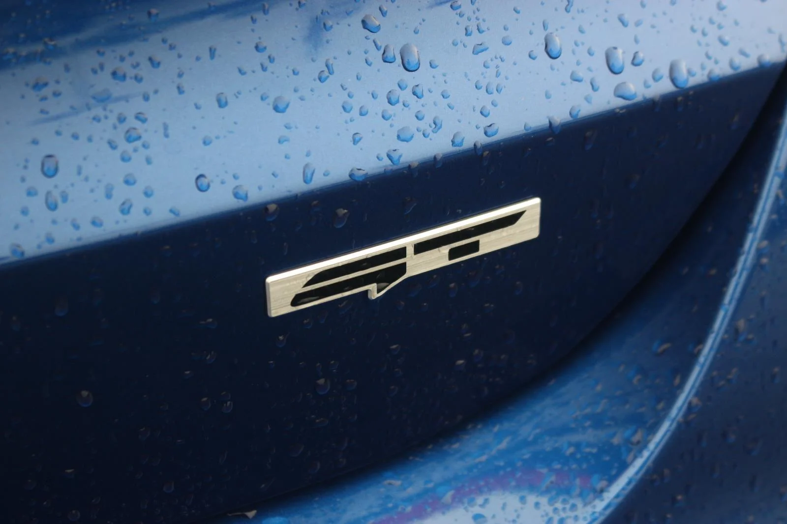 Used 2024 Blue Kia GT image 10