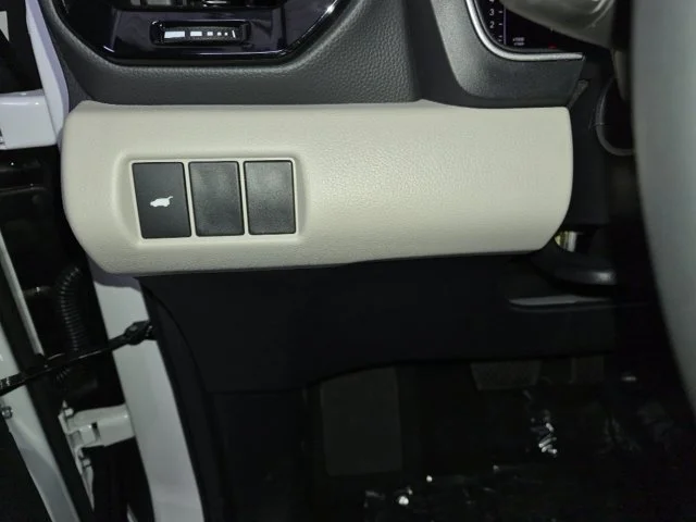 New 2026 Platinum White Pearl Honda RTL image 14