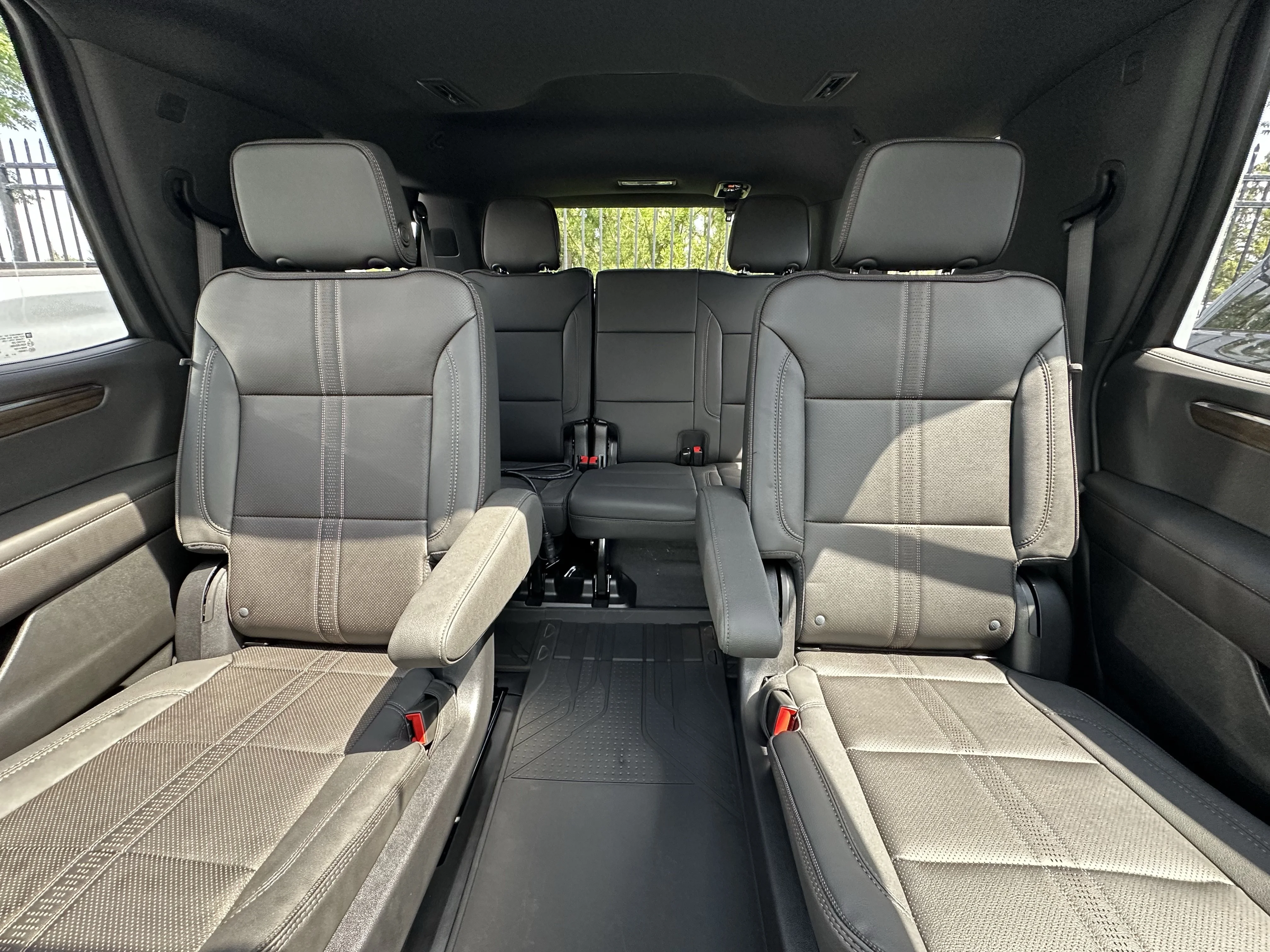 New 2026 Polar White Tricoat Chevrolet High Country image 23