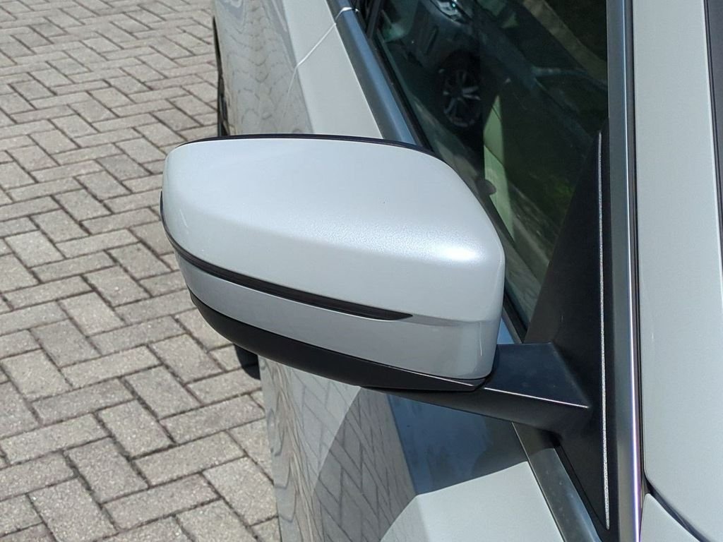New 2026 Mineral White Metallic BMW 330i image 12
