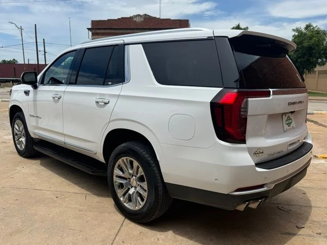 Used 2025 Summit White GMC Denali image 4