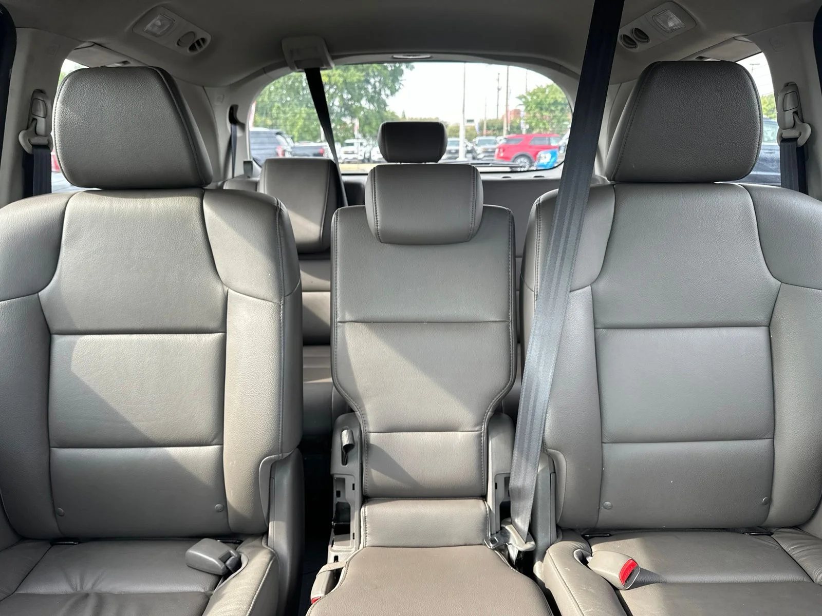 Used 2014 Modern Steel Metallic Honda Touring Elite image 28