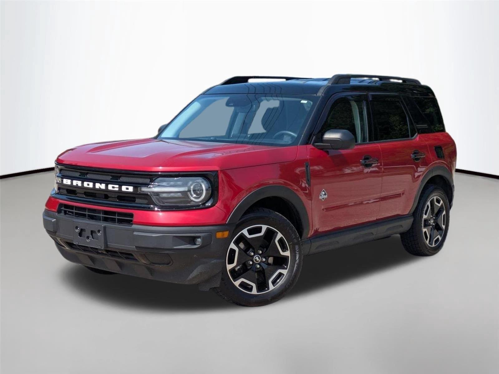 Used 2021 Rapid Red Metallic Tinted Clearcoat Ford Outer Banks image 1