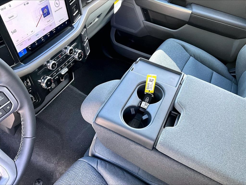 New 2026 Oxford White Ford XLT image 9
