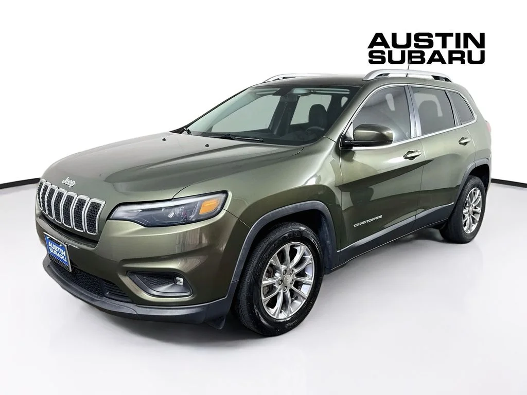 Used 2019 Green Jeep Latitude Plus image 3