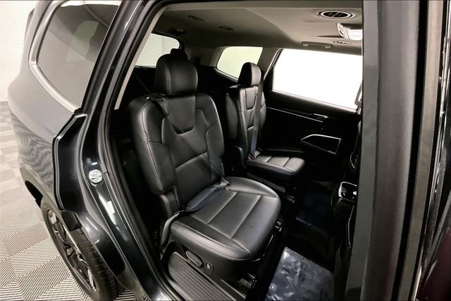 Used 2023 Gravity Gray Kia S image 25