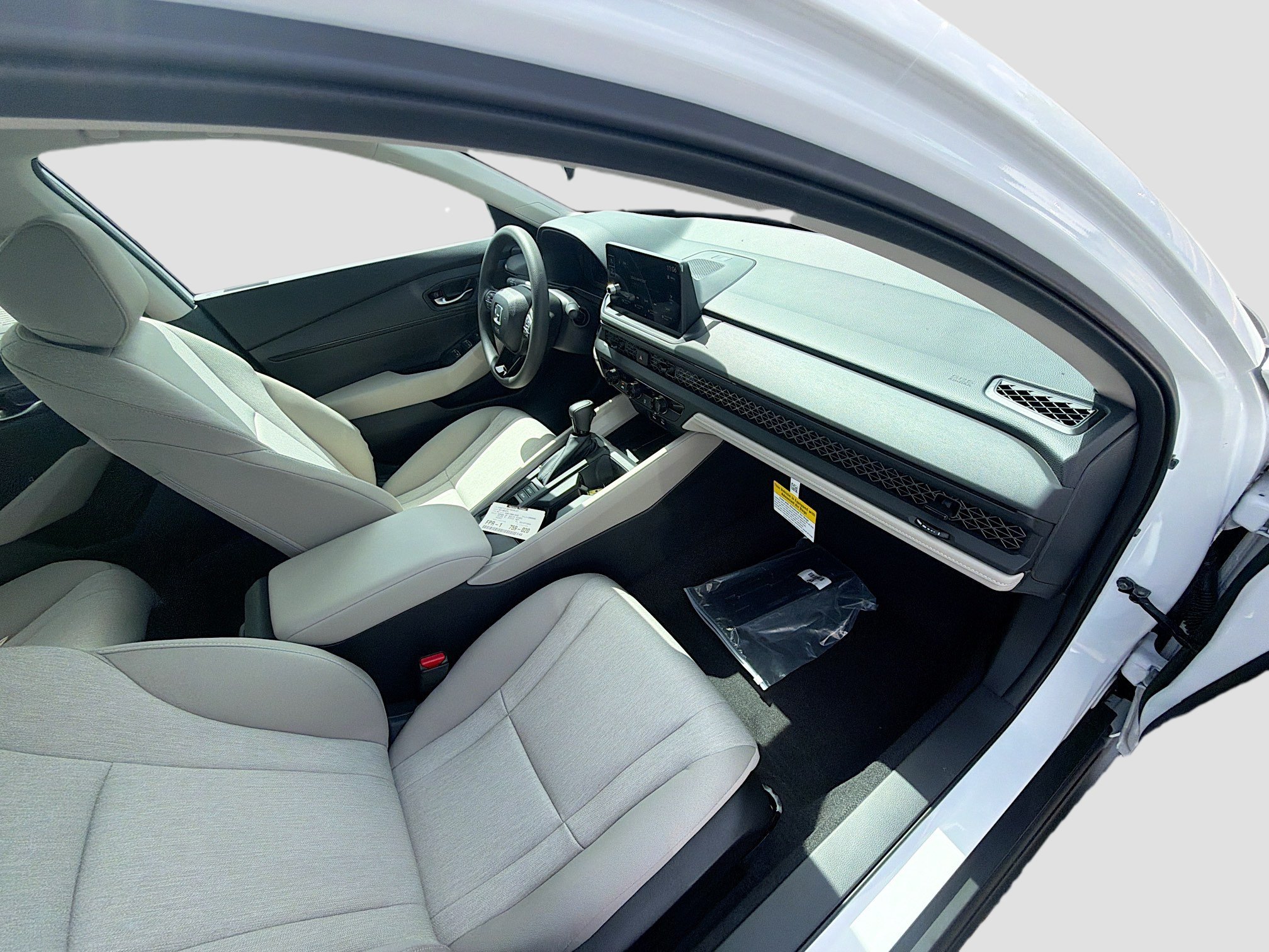New 2026 Platinum White Pearl Honda LX image 23