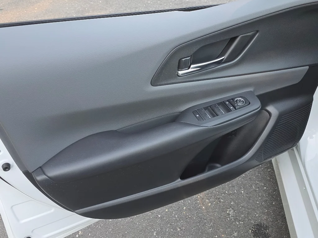 Used 2023 Wind Chill Pearl Toyota XLE image 31