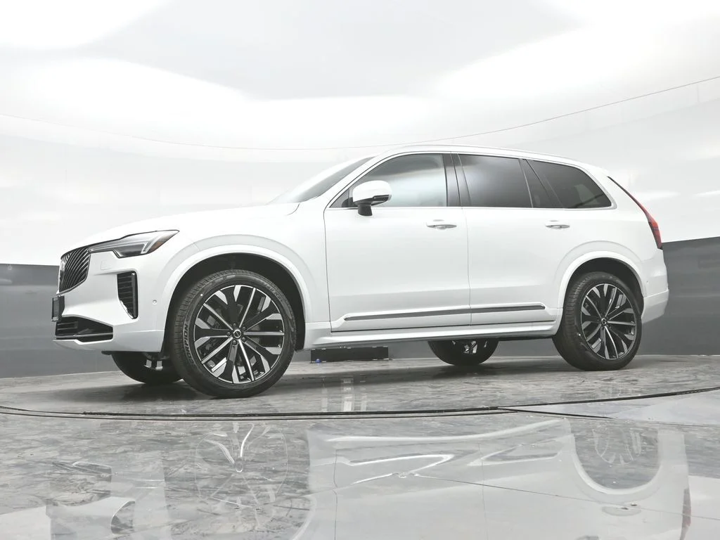 New 2026 Crystal White Volvo Plus image 23