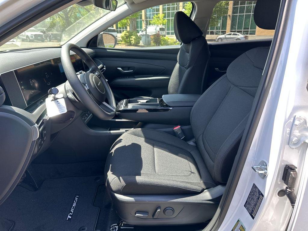 New 2026 White Hyundai SEL AWD image 12