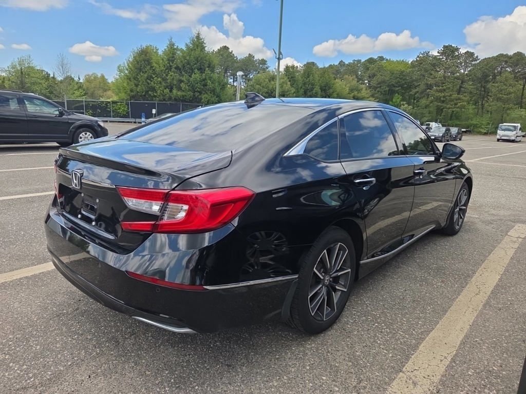 Used 2022 Black Honda EX-L image 6