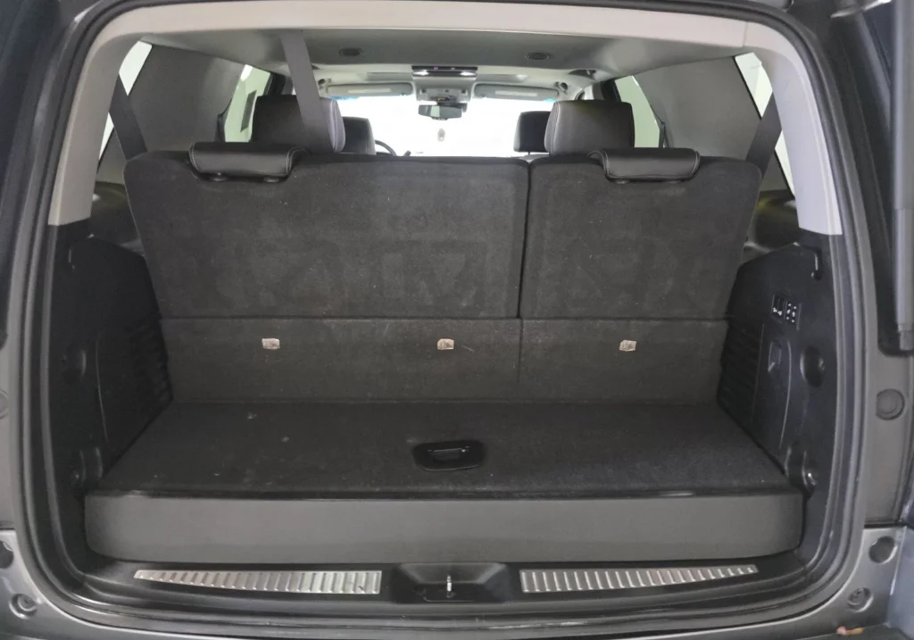 Used 2019 Gray GMC Denali image 6
