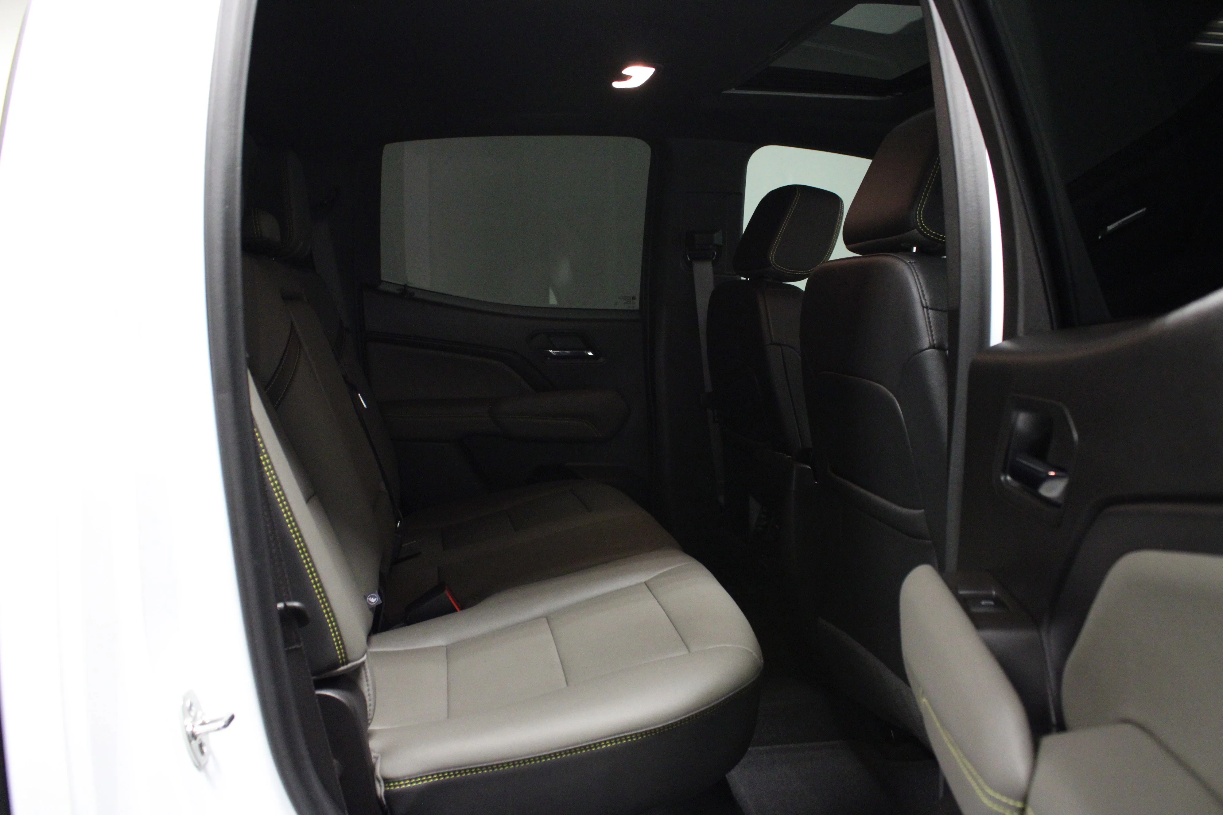 Used 2025 Summit White Chevrolet ZR2 image 15