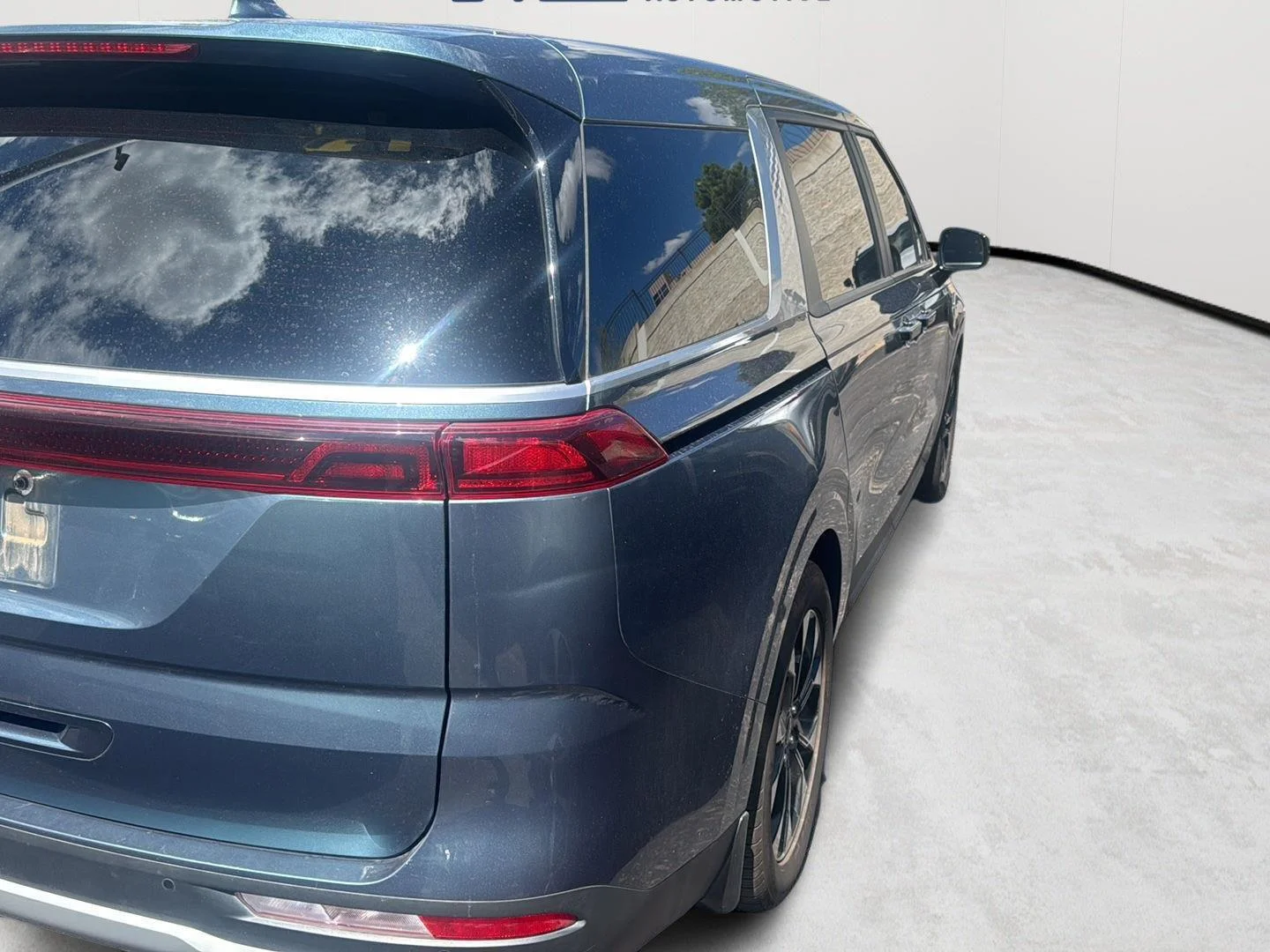 Used 2024 Astra Blue Kia EX image 5