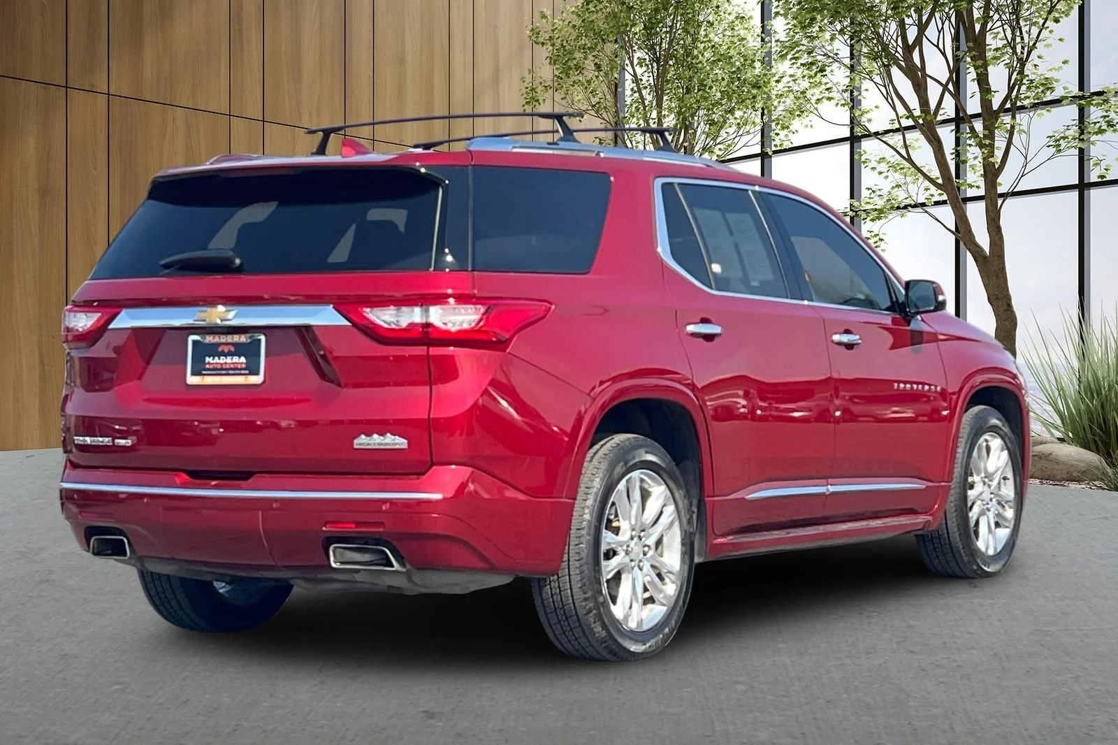 Used 2018 CAJUN RED TINTCOAT Chevrolet High Country image 4