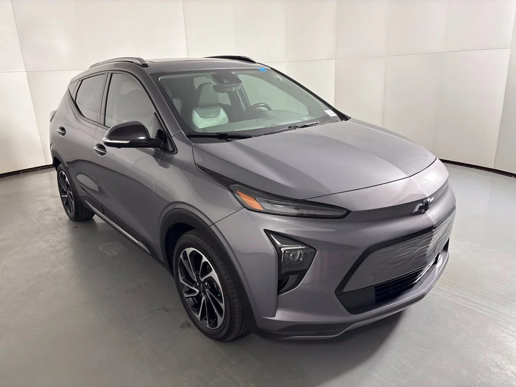 Certified Used 2023 GRAY GHOST METALLIC Chevrolet Premier image 2