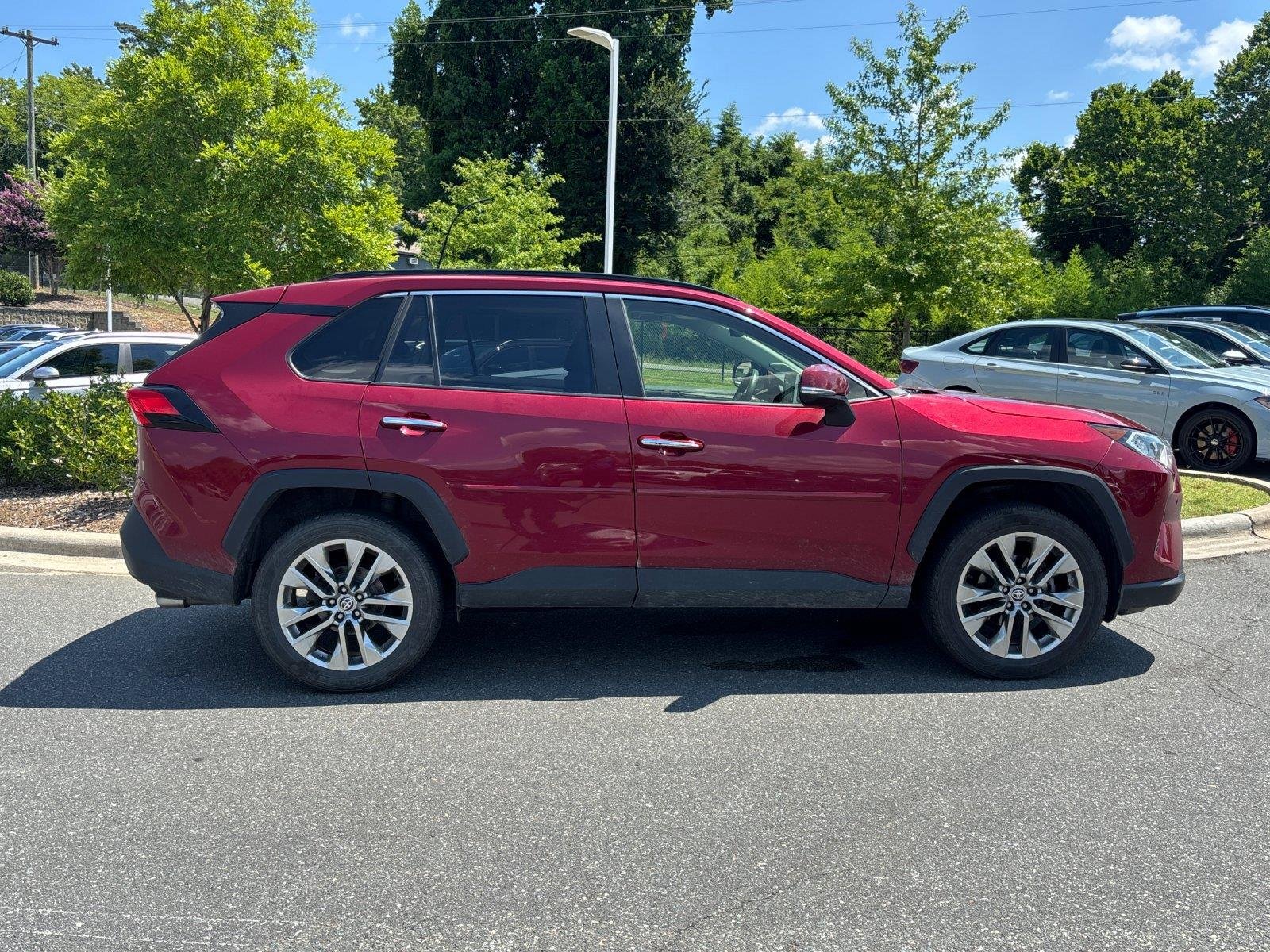 Used 2020 Ruby Flare Pearl Toyota Limited image 6