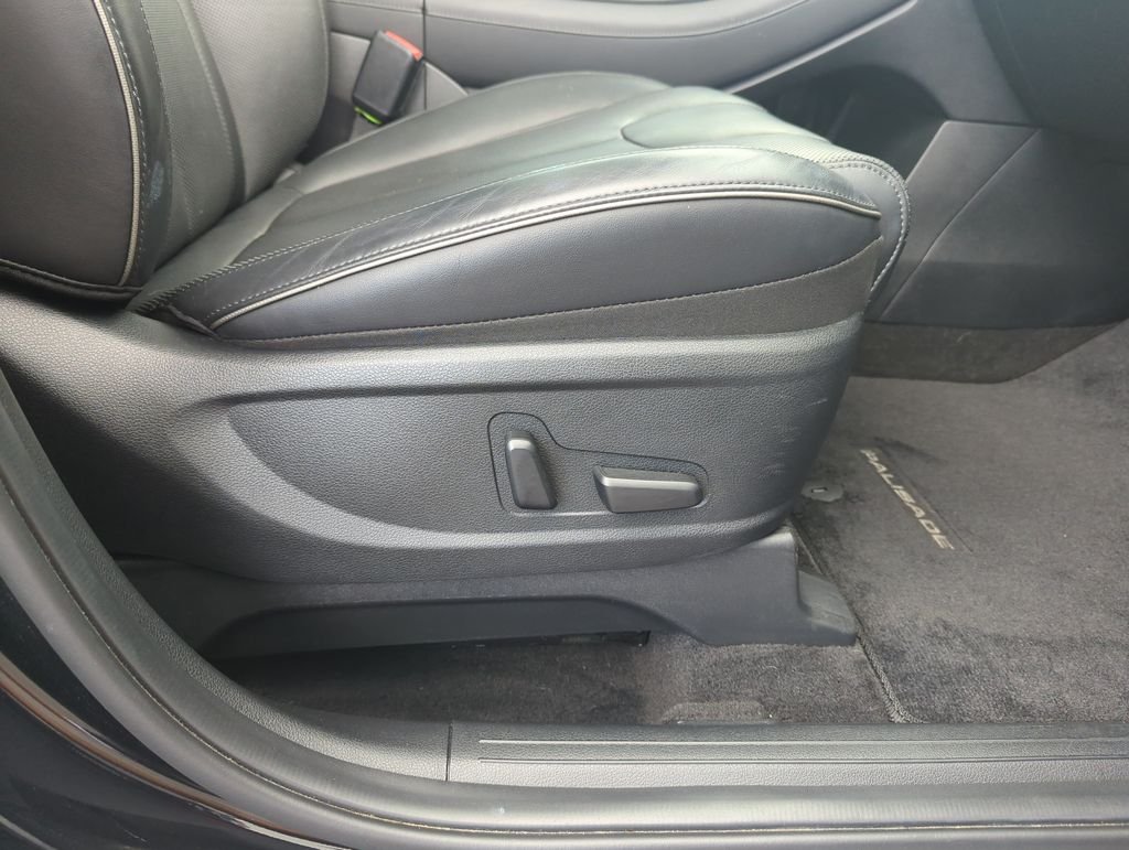 Used 2022 Black Hyundai Calligraphy image 42