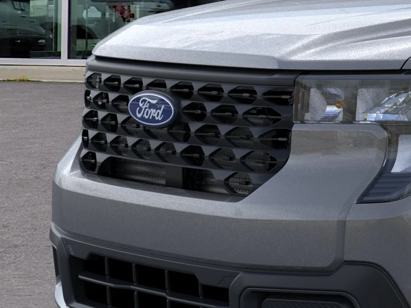 New 2025 Carbonized Gray Metallic Ford XLT image 50
