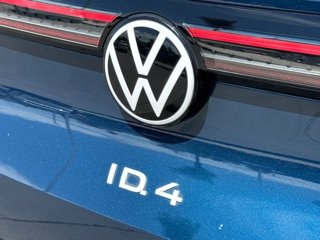 Certified Used 2023 Blue Metallic Volkswagen Pro image 15