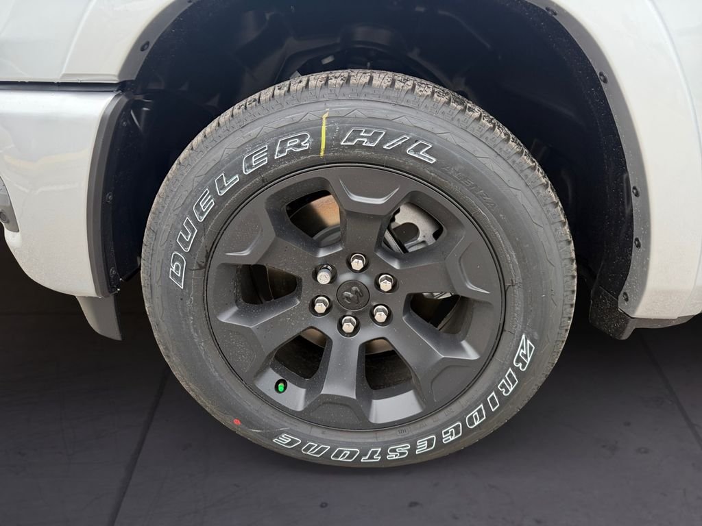New 2026 Silver Zynith Exterior Paint RAM Big Horn/Lone Star image 9