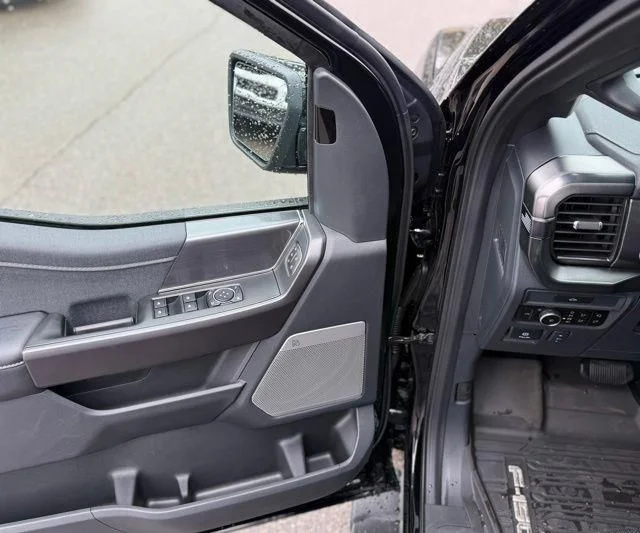 2026 Ford F-150 Lariat - Photo 14