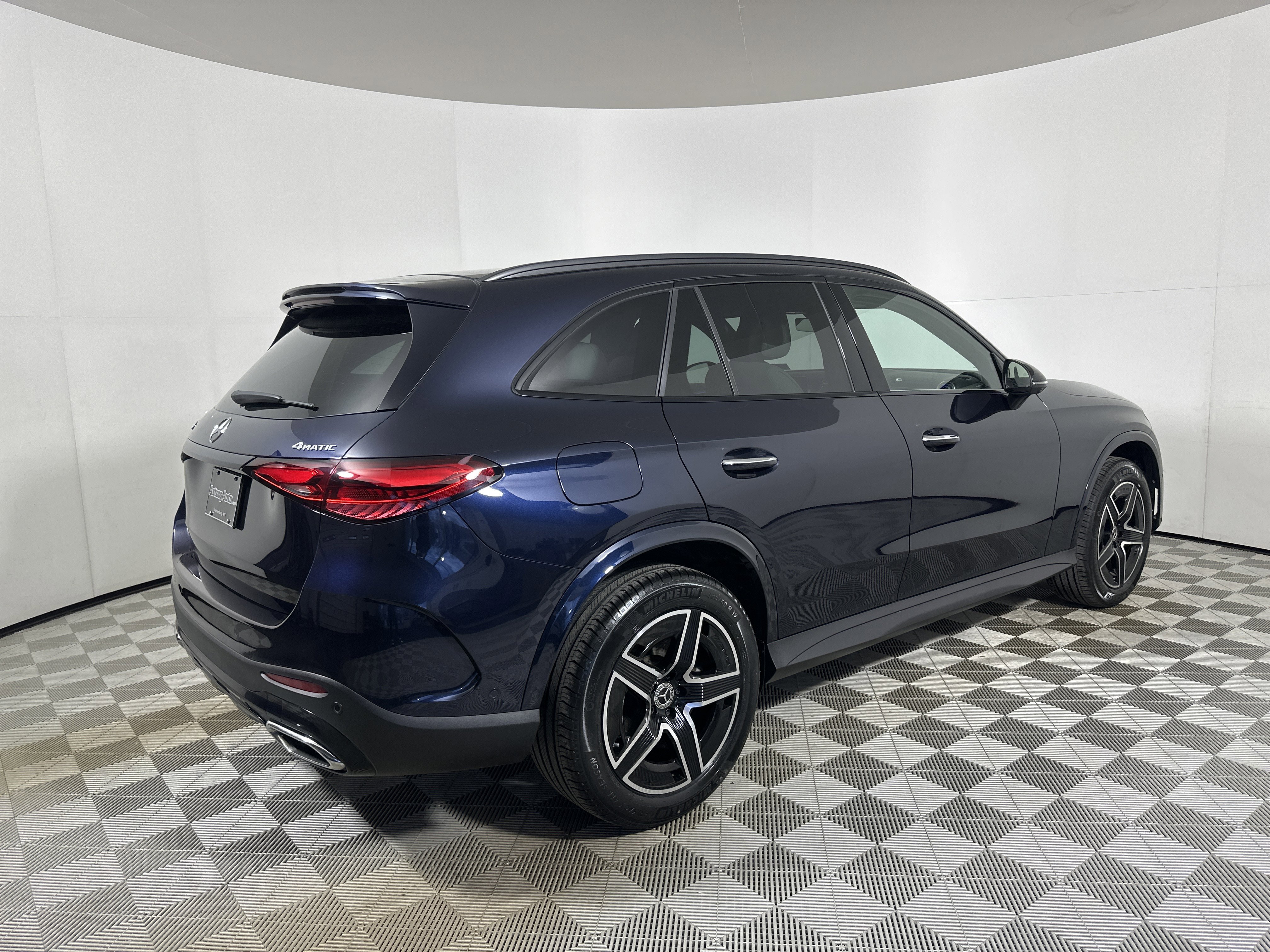 Certified Used 2023 Blue Mercedes-Benz GLC 300 image 7