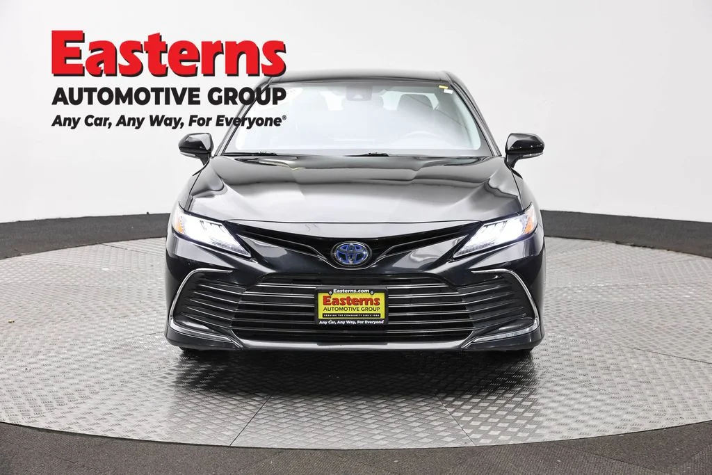 Used 2022 Black Toyota XLE image 2