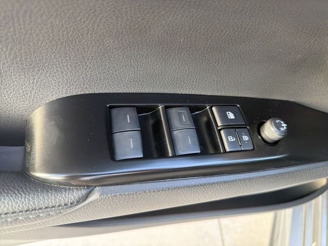 2025 Toyota Camry XSE - Photo 10