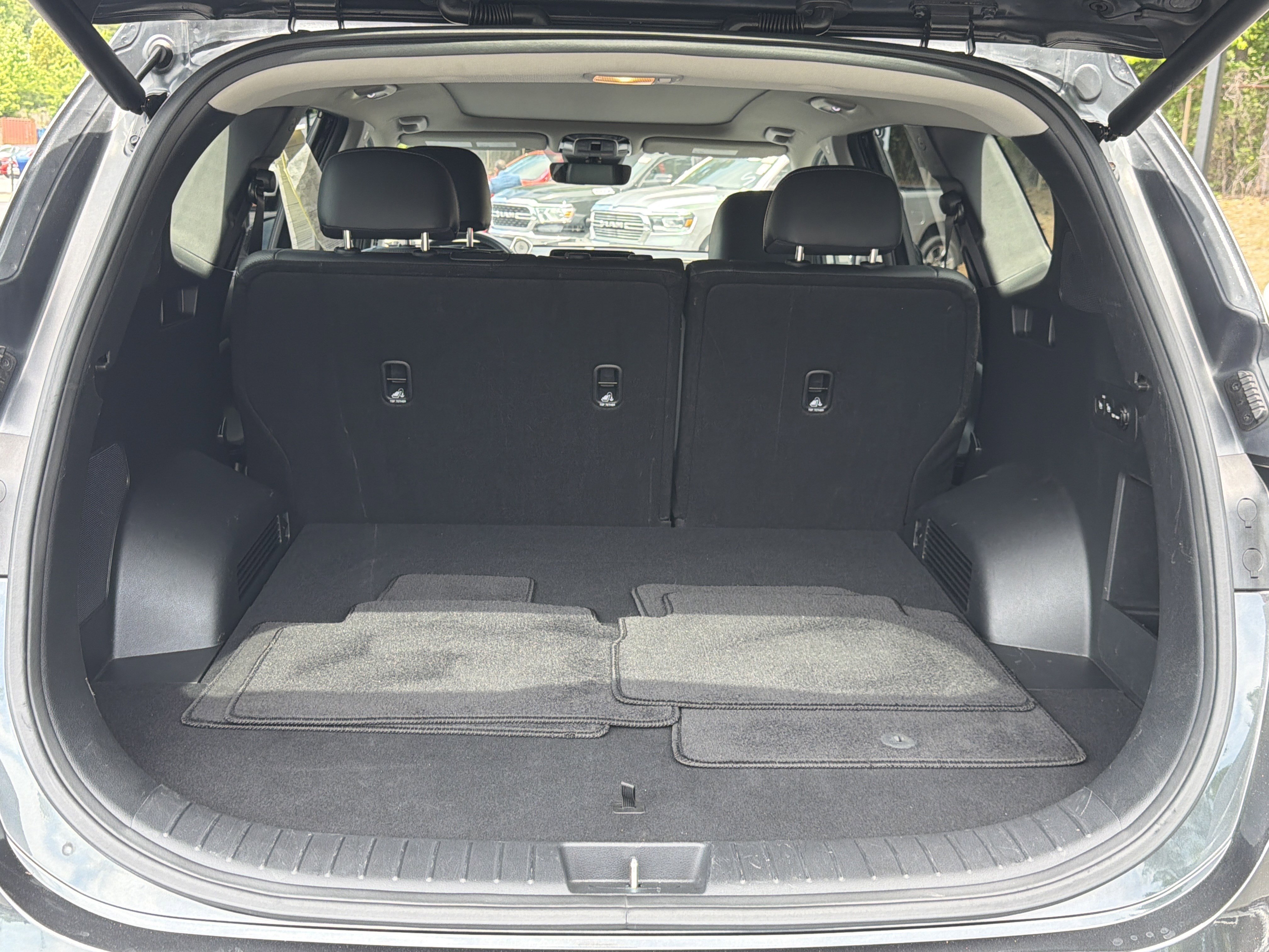 Used 2023 Portofino Gray Hyundai SEL Premium image 23