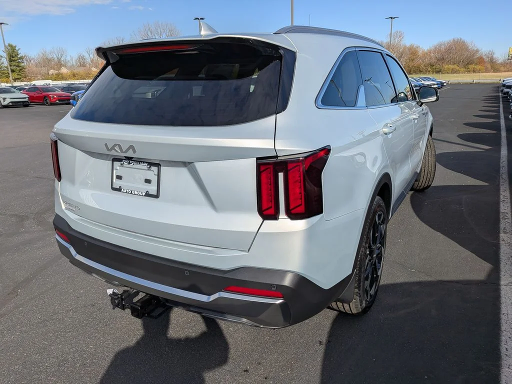 2026 Kia Sorento EX - Photo 7