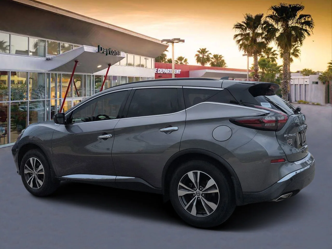 Used 2022 Gun Metallic Nissan SV image 5