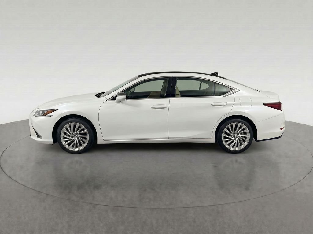 Used 2019 White Lexus 350 Ultra Luxury image 2