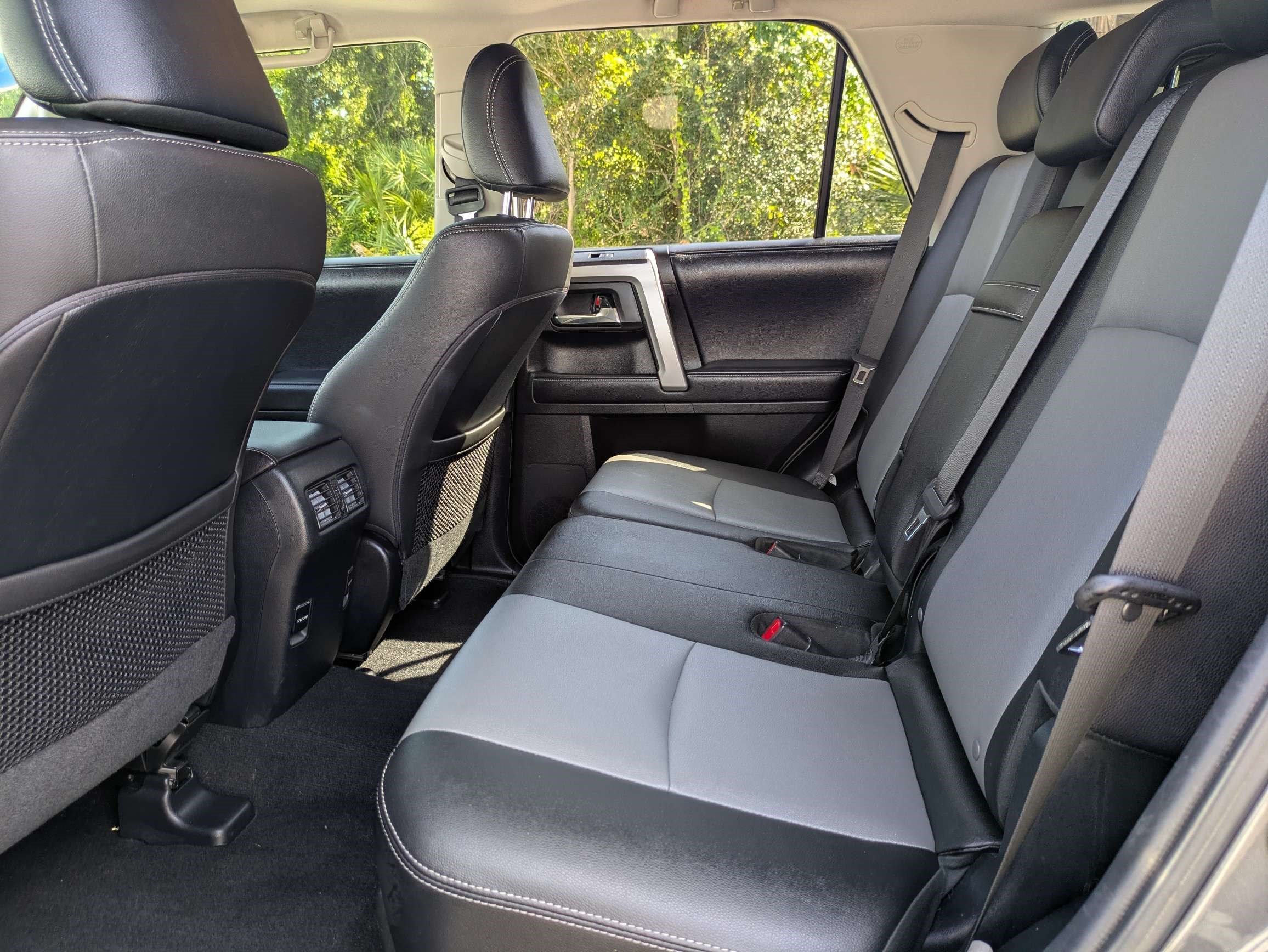 Used 2019 Magnetic Gray Metallic Toyota SR5 image 13
