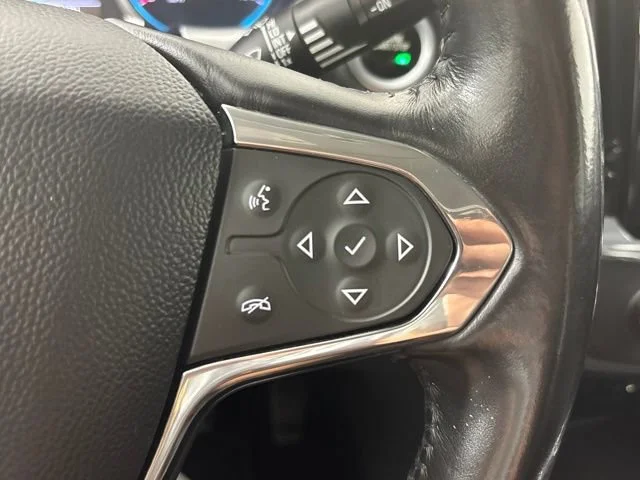 Used 2018 SUMMIT WHITE Chevrolet LT Cloth image 37