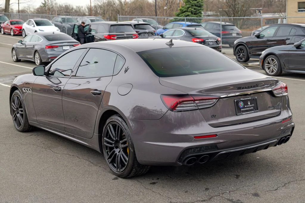 Used 2023 Grigio Maratea Metallic Maserati Modena Q4 image 5