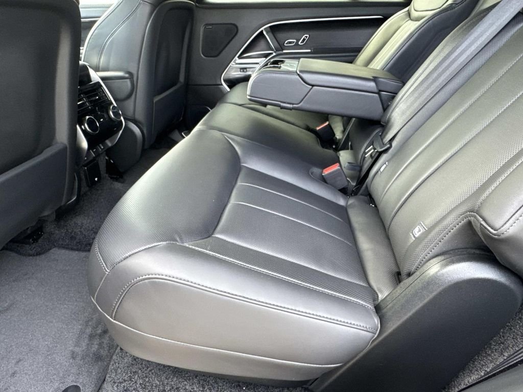New 2026 Eiger Grey LAND ROVER SE LWB 7-Seats / V8 image 8