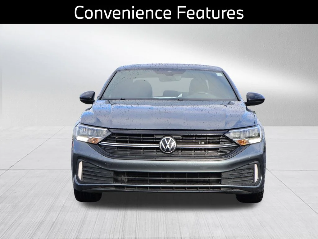 Used 2023 Gray Volkswagen 1.5T Sport image 3