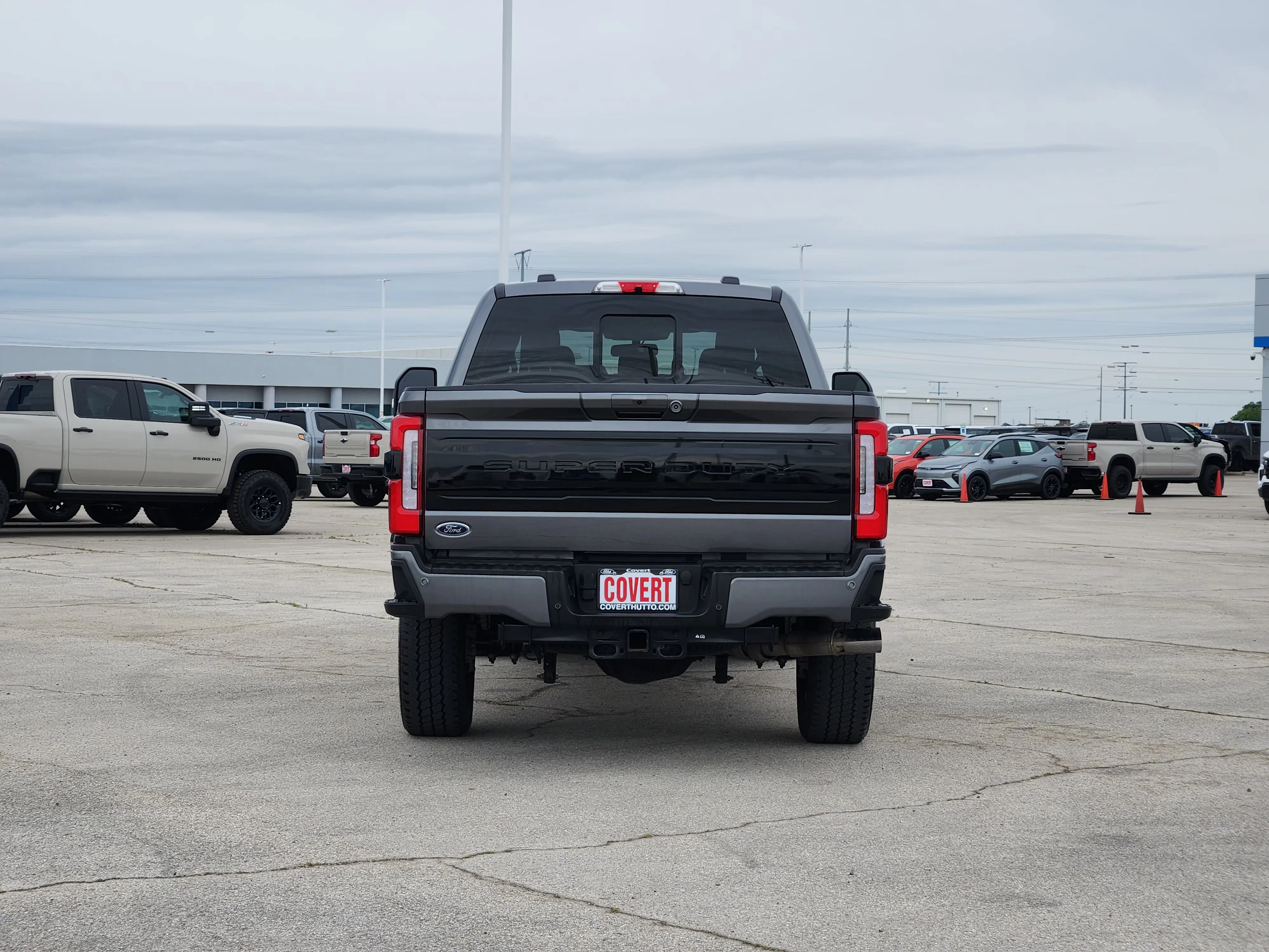 Used 2025  Ford Platinum image 6