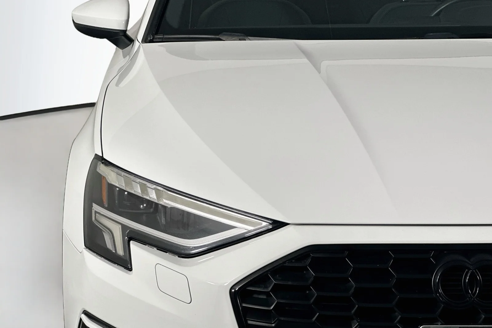 Used 2023 Ibis White Audi Premium image 14